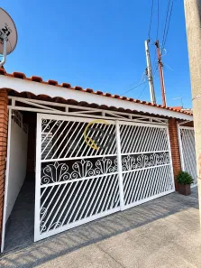 Casa com 3 Quartos para alugar, 110m² no Atibaia Jardim, Atibaia
