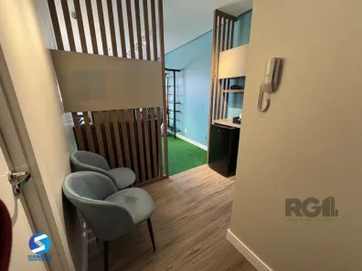 Sala Comercial à venda, 39m² no Três Figueiras, Porto Alegre