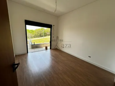 Casa de Condomínio com 4 Quartos à venda, 242m² no Condomínio Residencial Fogaça, Jacareí