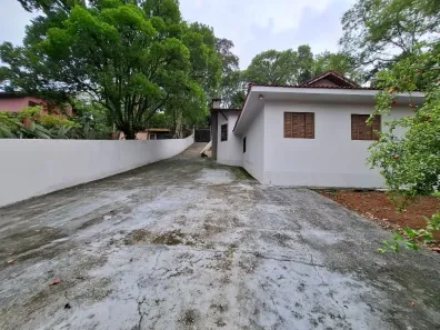 Casa com 4 Quartos para venda ou aluguel, 300m² no Chácara Santa Lúcia, Carapicuíba