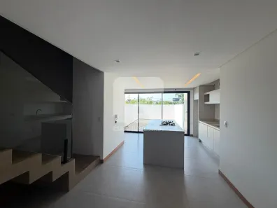 Casa com 3 Quartos para alugar, 158m² no Morro das Pedras, Florianópolis