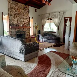 Fazenda/Sítio com 3 Quartos à venda, 240m² no Loteamento Morada do Sol, Juquitiba
