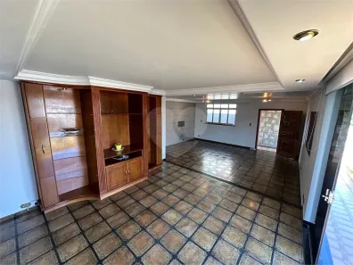 Casa com 3 Quartos à venda, 271m² no Bosque da Saúde, São Paulo