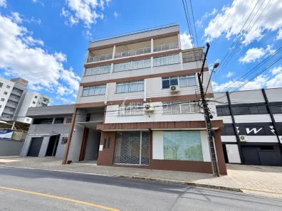 Sala Comercial para alugar, 100m² no Água Verde, Blumenau