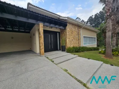 Casa de Condomínio com 5 Quartos para alugar, 985m² no Centro Comercial Jubran, Barueri