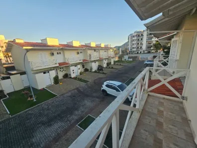 Casa de Condomínio com 3 Quartos à venda, 100m² no Balneario Samburá, Peruíbe