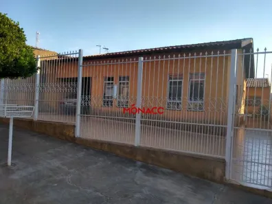Casa com 3 Quartos à venda, 180m² no Santa Rita 1, Londrina