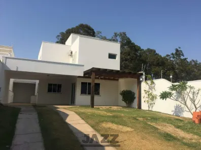 Casa com 3 Quartos à venda, 250m² no Vila Bressani, Paulínia