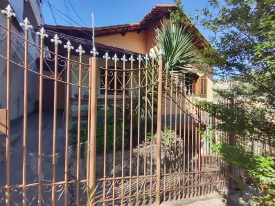 Casa com 3 Quartos à venda, 252m² no Alto Caiçaras, Belo Horizonte