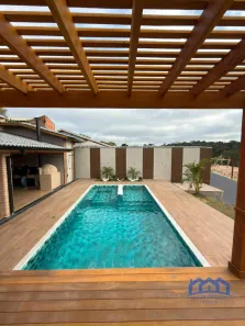 Fazenda/Sítio com 3 Quartos à venda, 1000m² no , Mairinque
