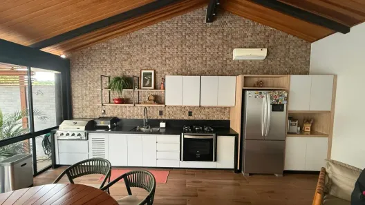 Casa com 4 Quartos à venda, 386m² no Jardim Vitória, Goiânia