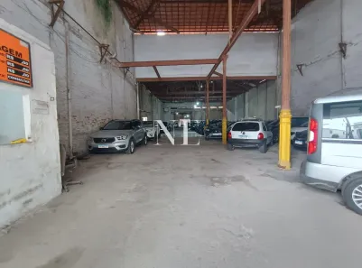 Galpão/Depósito/Armazém à venda, 2500m² no Centro, Santos