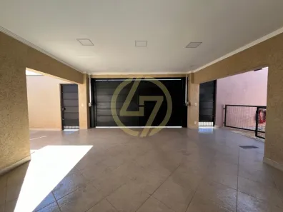 Casa com 3 Quartos à venda, 293m² no Jardim Marabá, Itapetininga