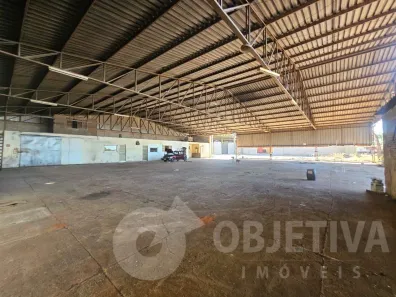 Galpão/Depósito/Armazém para alugar, 1500m² no Distrito Industrial, Uberlândia