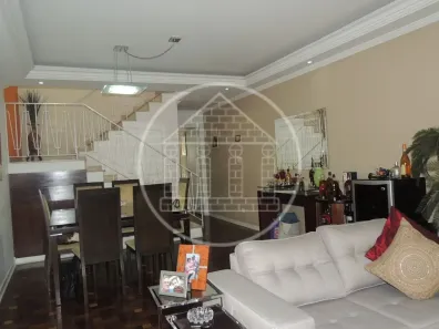 Sobrado com 3 Quartos à venda, 180m² no Jardim Umuarama, São Paulo