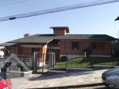 Casa com 4 Quartos à venda, 427m² no Cinqüentenário, Caxias do Sul