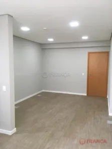 Sala Comercial à venda, 32m² no Centro, Jacareí