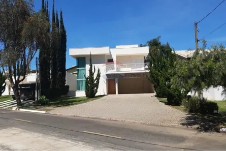 Casa com 3 Quartos para alugar, 310m² no Centro, Vinhedo
