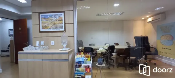 Sala Comercial à venda, 109m² no Centro Histórico, Porto Alegre