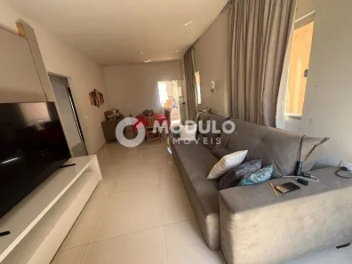 Casa com 2 Quartos à venda, 70m² no Shopping Park, Uberlândia