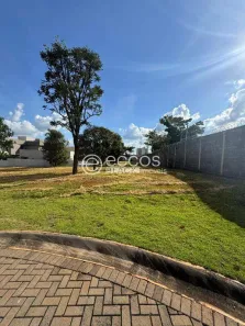 Lote/Terreno à venda, 418m² no Laranjeiras, Uberlândia