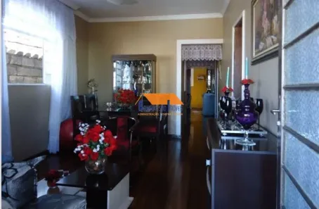 Casa com 3 Quartos à venda, 250m² no Santa Cruz, Belo Horizonte