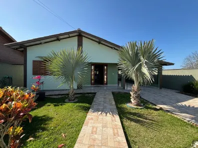 Casa com 4 Quartos à venda, 223m² no Arroio, Imbituba