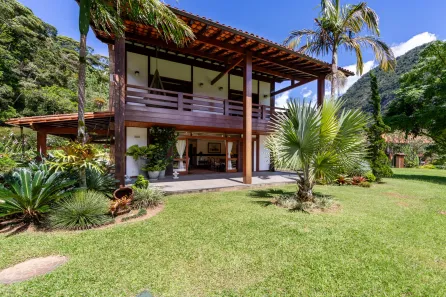 Casa de Condomínio com 3 Quartos à venda, 330m² no Carlos Guinle, Teresópolis