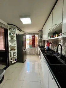 Apartamento com 3 Quartos à venda, 95m² no Zona 04, Maringá