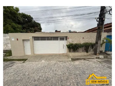 Casa com 2 Quartos à venda, 251m² no Cavaleiro, Jaboatão dos Guararapes