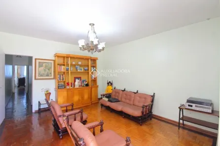 Casa com 4 Quartos para alugar, 300m² no Teresópolis, Porto Alegre