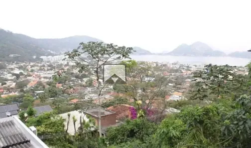 Casa com 4 Quartos à venda, 240m² no São Francisco, Niterói