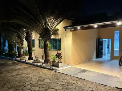 Casa de Condomínio com 3 Quartos à venda, 200m² no Jardim Imperial, Aparecida de Goiânia