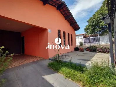 Imóvel Comercial com 3 Quartos à venda, 164m² no Mercês, Uberaba