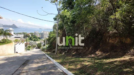 Lote/Terreno à venda, 1052m² no Charitas, Niterói