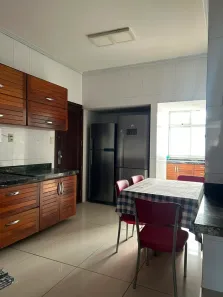 Apartamento com 4 Quartos para alugar, 188m² no Batista Campos, Belém