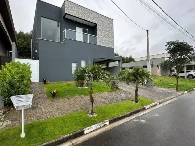 Casa de Condomínio com 4 Quartos à venda, 230m² no Rio Abaixo, Atibaia