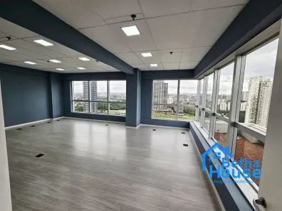 Imóvel Comercial para alugar, 48m² no Green Valley Alphaville, Barueri
