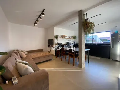 Casa com 2 Quartos à venda, 79m² no Jardim Esperança, Londrina