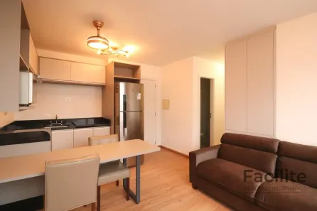 Apartamento com 2 Quartos para alugar, 46m² no Centro, Curitiba