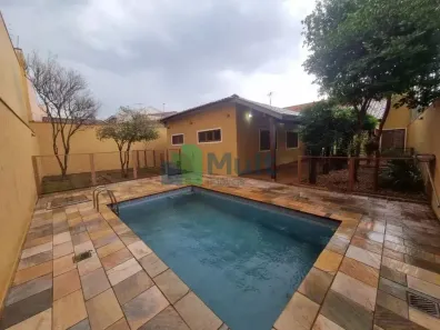 Casa com 3 Quartos para alugar, 207m² no Parque Residencial Lagoinha, Ribeirão Preto