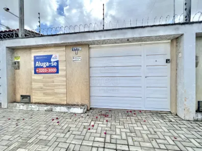Casa com 2 Quartos para alugar, 115m² no Nova Esperança, Parnamirim