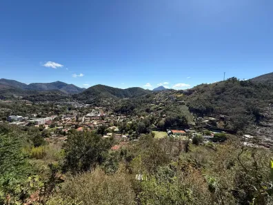 Casa com 2 Quartos à venda, 180m² no Nogueira, Petrópolis