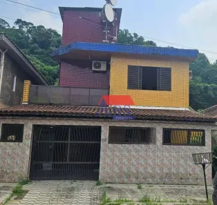 Sobrado com 5 Quartos à venda, 210m² no Vale Verde, Cubatão