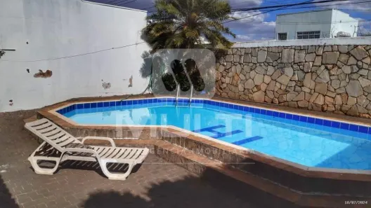 Casa com 4 Quartos à venda, 260m² no Brasil, Uberlândia