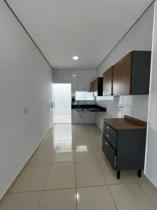 Casa com 2 Quartos para alugar, 200m² no Cidade Nova, Manaus