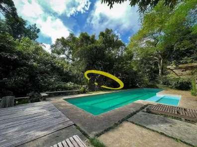 Casa de Condomínio com 3 Quartos à venda, 380m² no Chácara do Refúgio, Carapicuíba