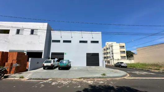 Galpão/Depósito/Armazém para alugar, 250m² no Laranjeiras, Uberlândia