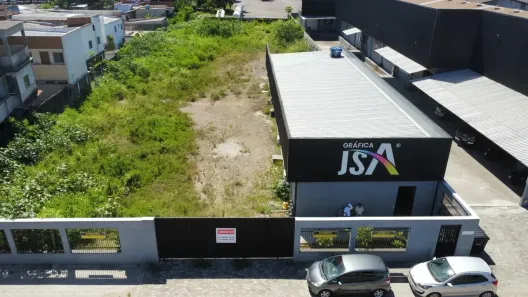 Lote/Terreno com 1 Quarto à venda, 3000m² no Jardim Limoeiro, Serra