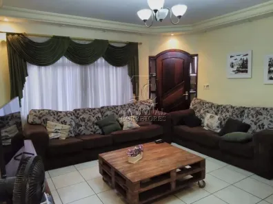 Sobrado com 4 Quartos à venda, 247m² no Vila Camilópolis, Santo André